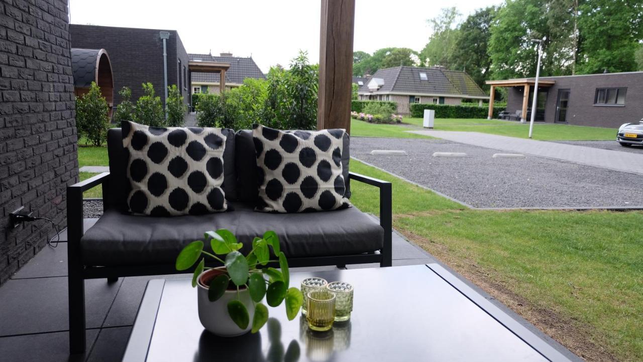 The White Oak - Luxe 4 Persoons Met Prive Sauna Voorthuizen